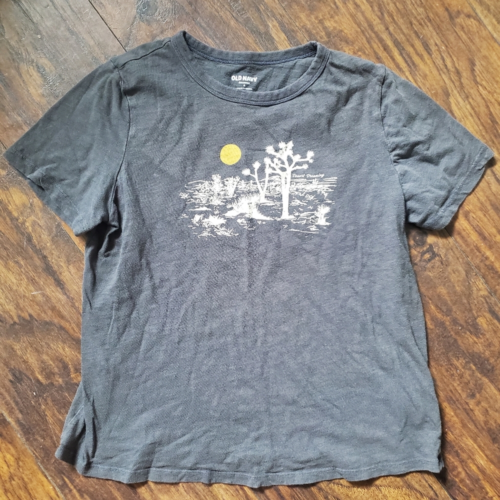 🌻 3/$20 Deal!! Old Navy Gray Short Sleeve Graphic Tee